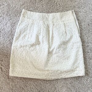 White Embroidered Mini Skirt Sz 00P LOFT